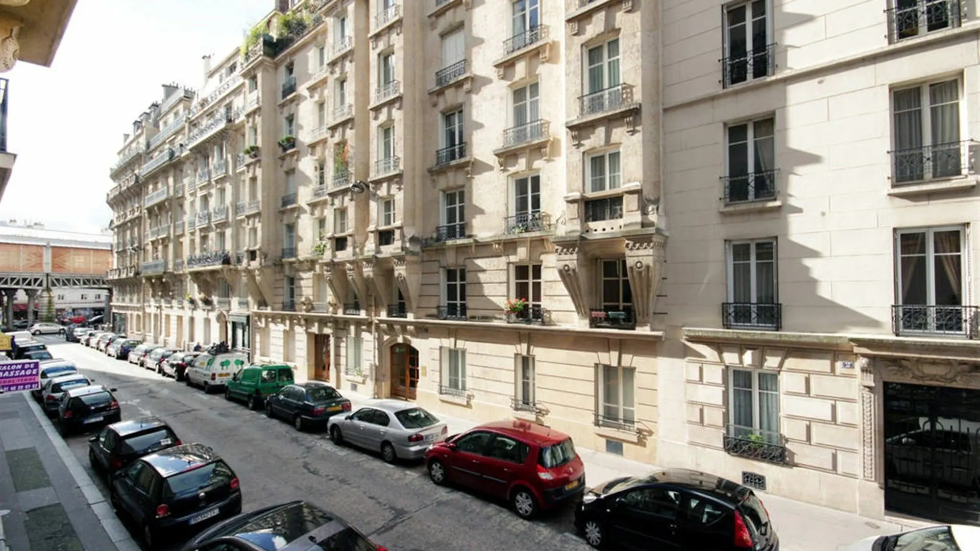 Apartment Tour Eiffel - Smartrenting Paris